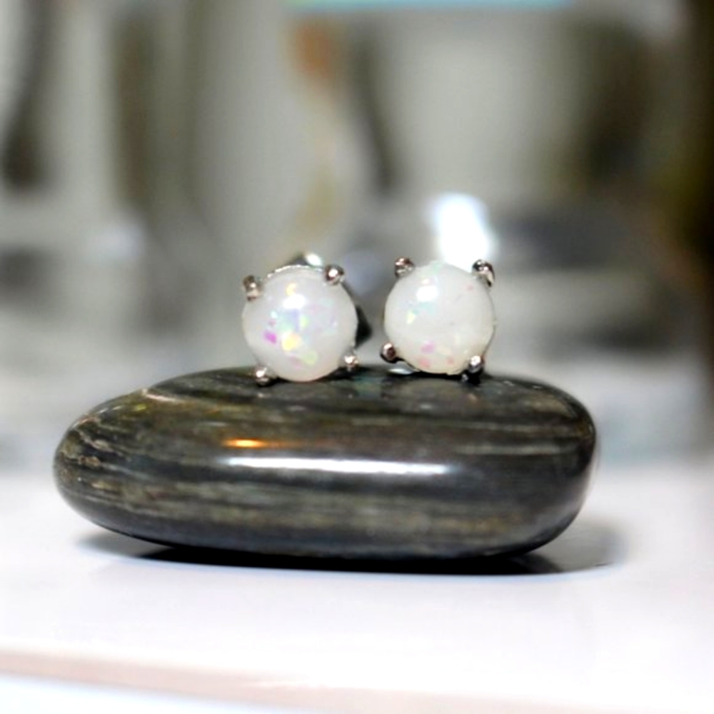 💎Minimalist Opal Stud Earrings in Sterling Silver